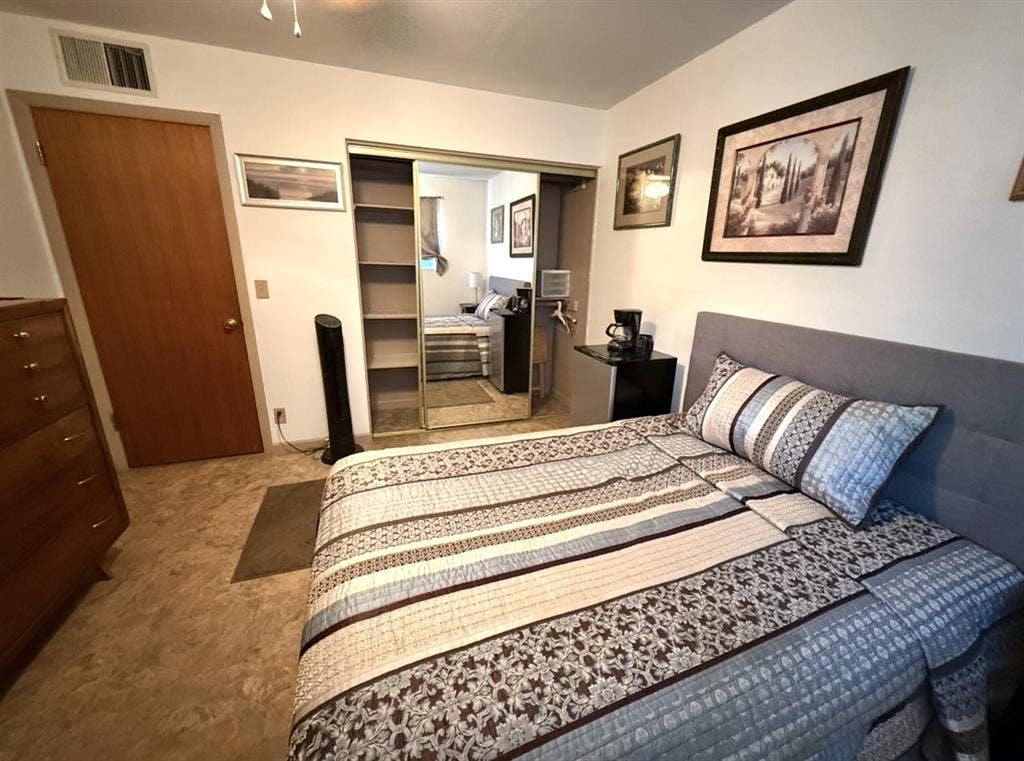 Furnished room utilities included