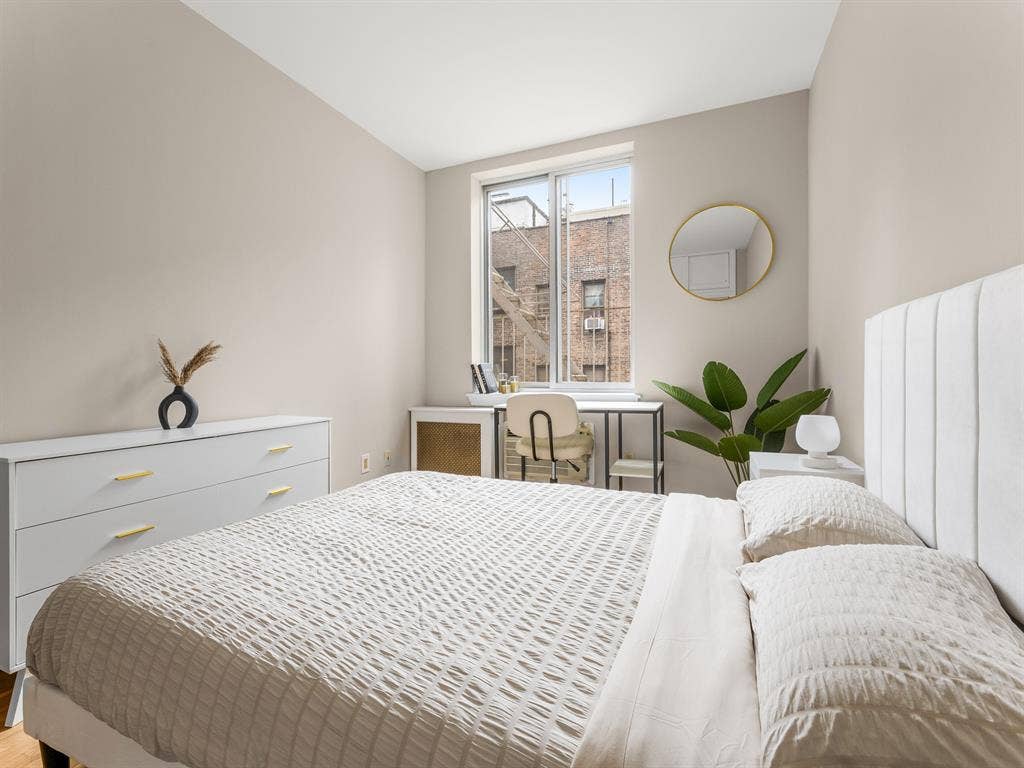 ✨Fully Furnished Room in Manhattan✨