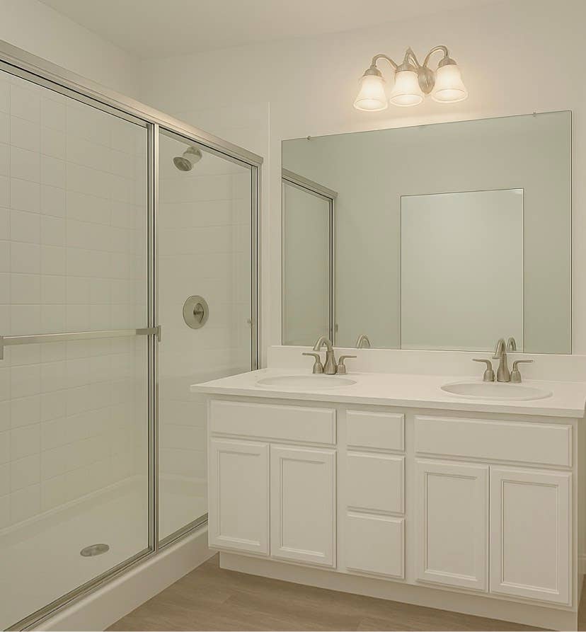 Master, walk-in closet private bath