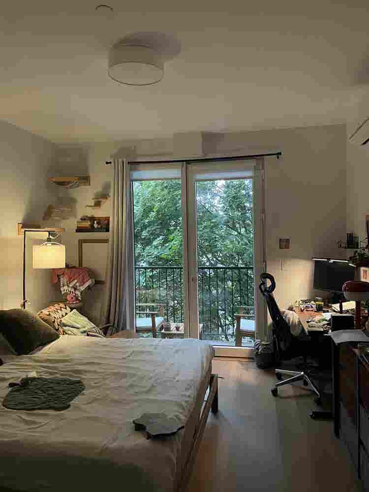 Private Room w/ Bath & Balcony