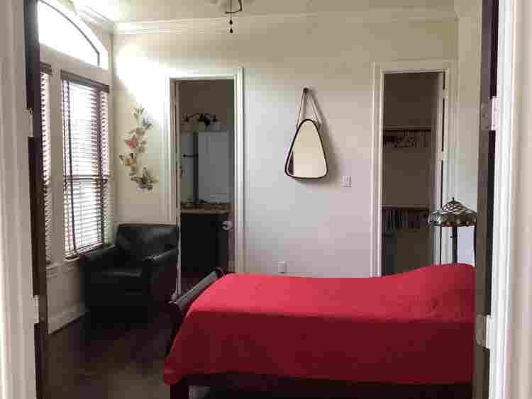 Furnished Room
