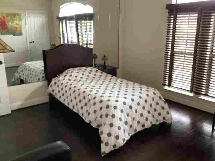 Furnished Room