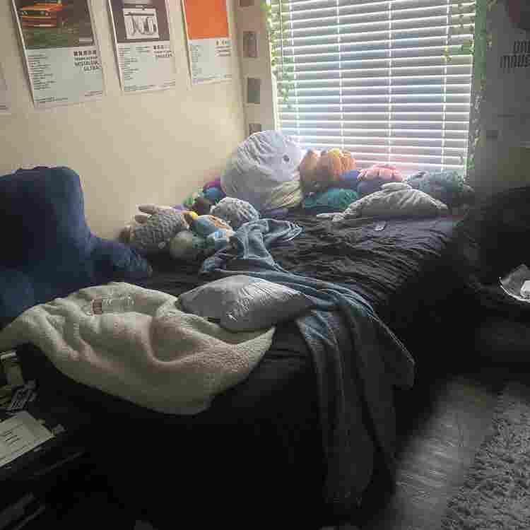 Was my daughters she moved