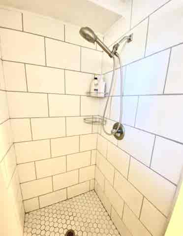 Room Available Immediately