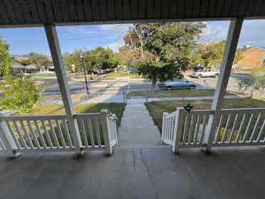 3 Rooms Available ( FEMALES ONLY!!)