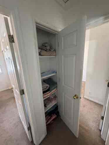 3 Rooms Available ( FEMALES ONLY!!)