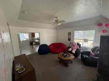 3 Rooms Available ( FEMALES ONLY!!)
