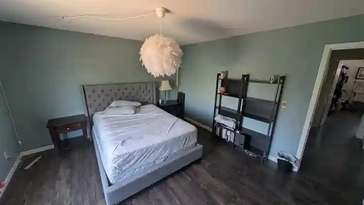 Furnished (or unfinished) room