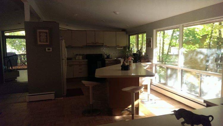 Short commute, private bathroom