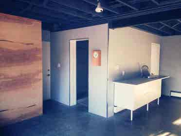 Short commute, private bathroom