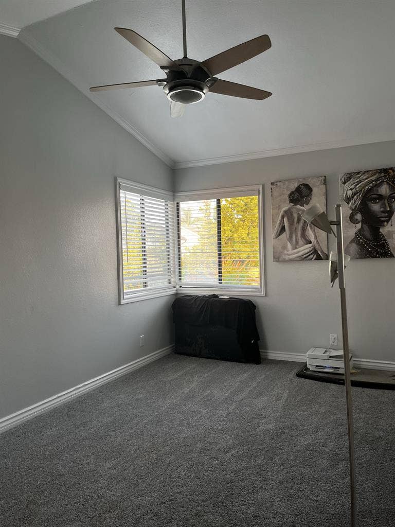 Room for rent with private bathroom