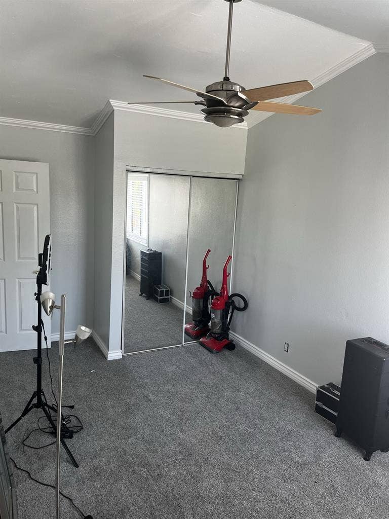 Room for rent with private bathroom