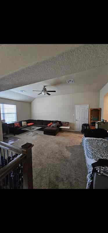 Room available in W. Cedar Park