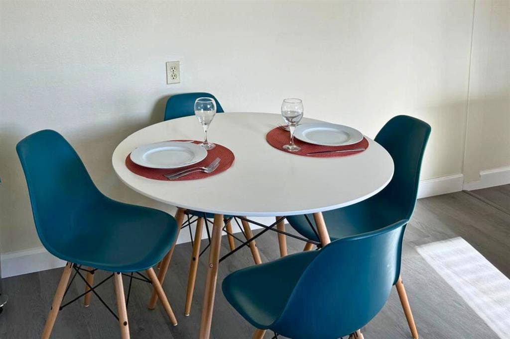 Furnished Room in Santa Clara