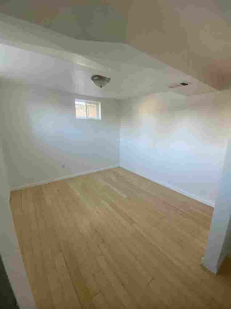 Room in Lakewood - Fenced in Yard