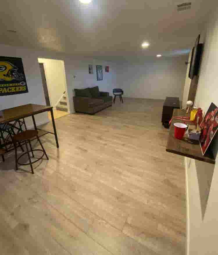 Room in Lakewood - Fenced in Yard