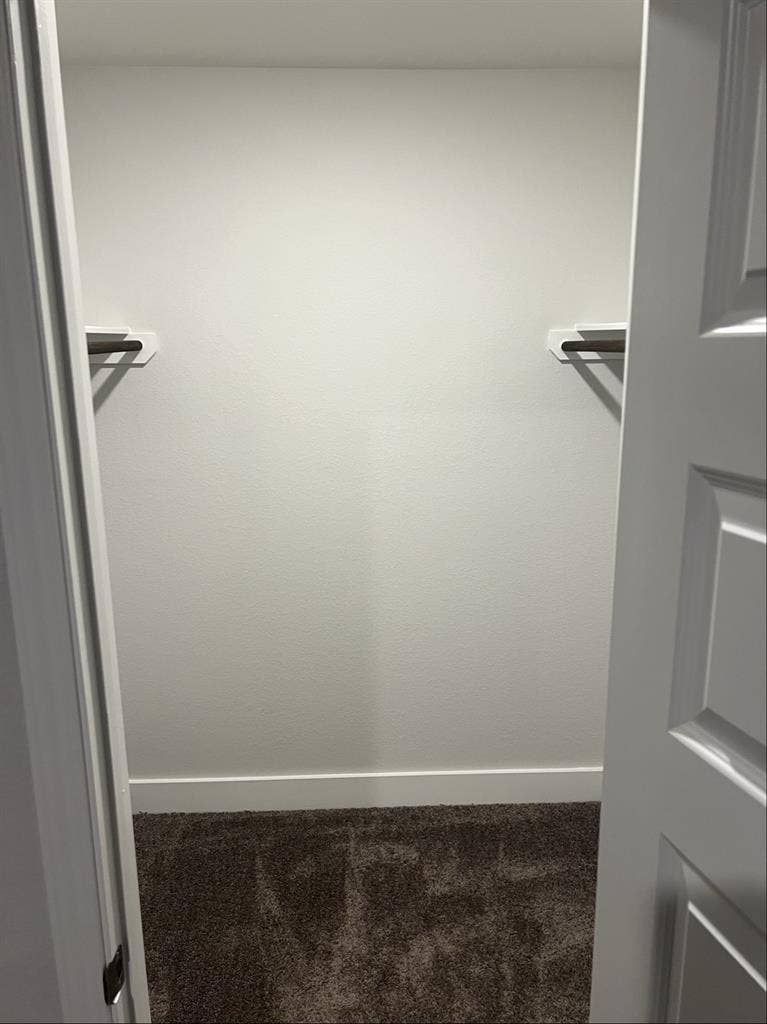 Fully furnished room with amenities