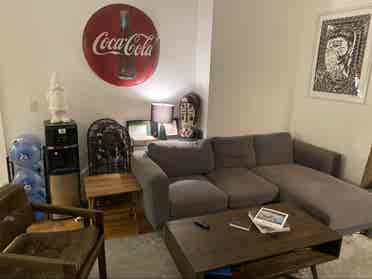 1 room in amazing  bath