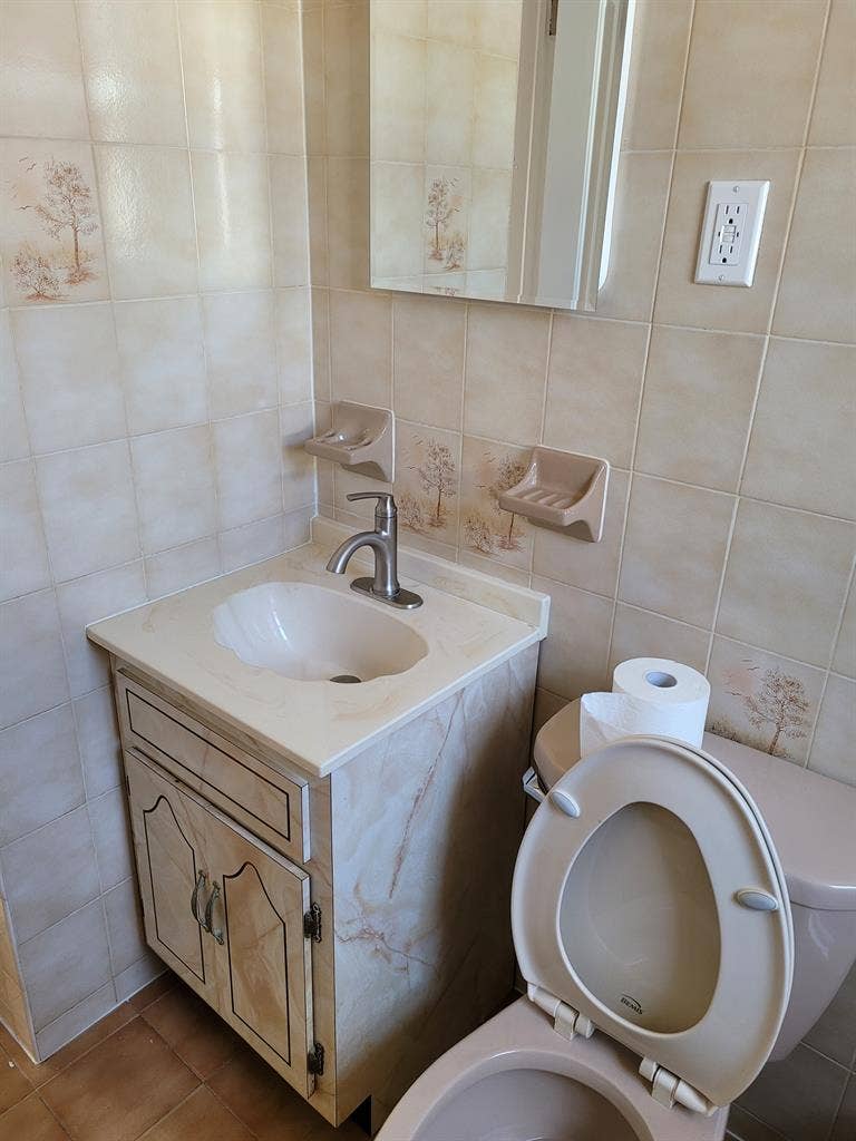 Bedroom for Rent in Lodi, NJ