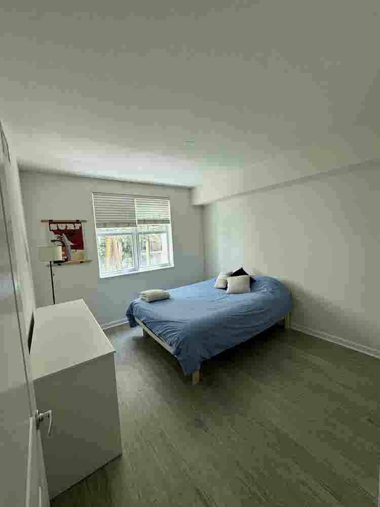 Unfurnished Private Room/Bathroom
