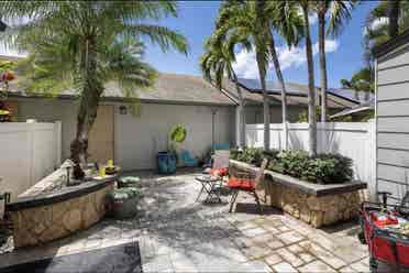 Private Room with bonus guestroom