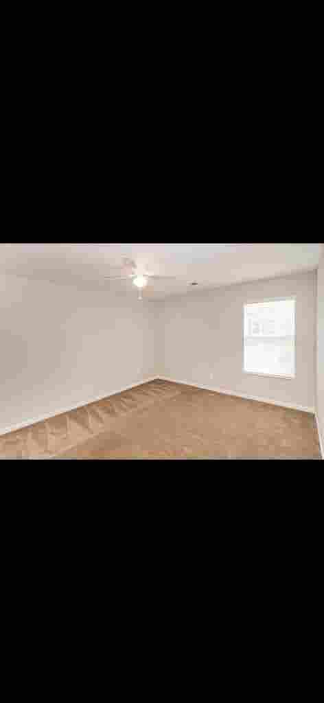 Room available for rent!
