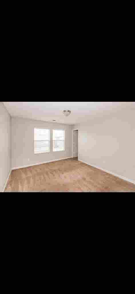Room available for rent!