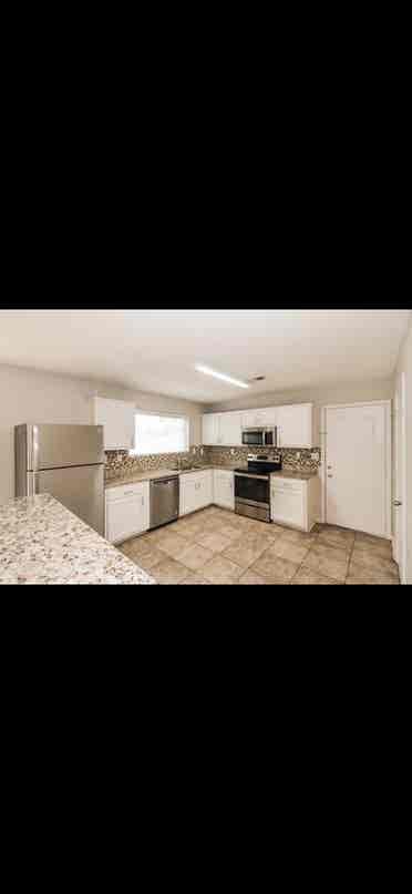 Room available for rent!