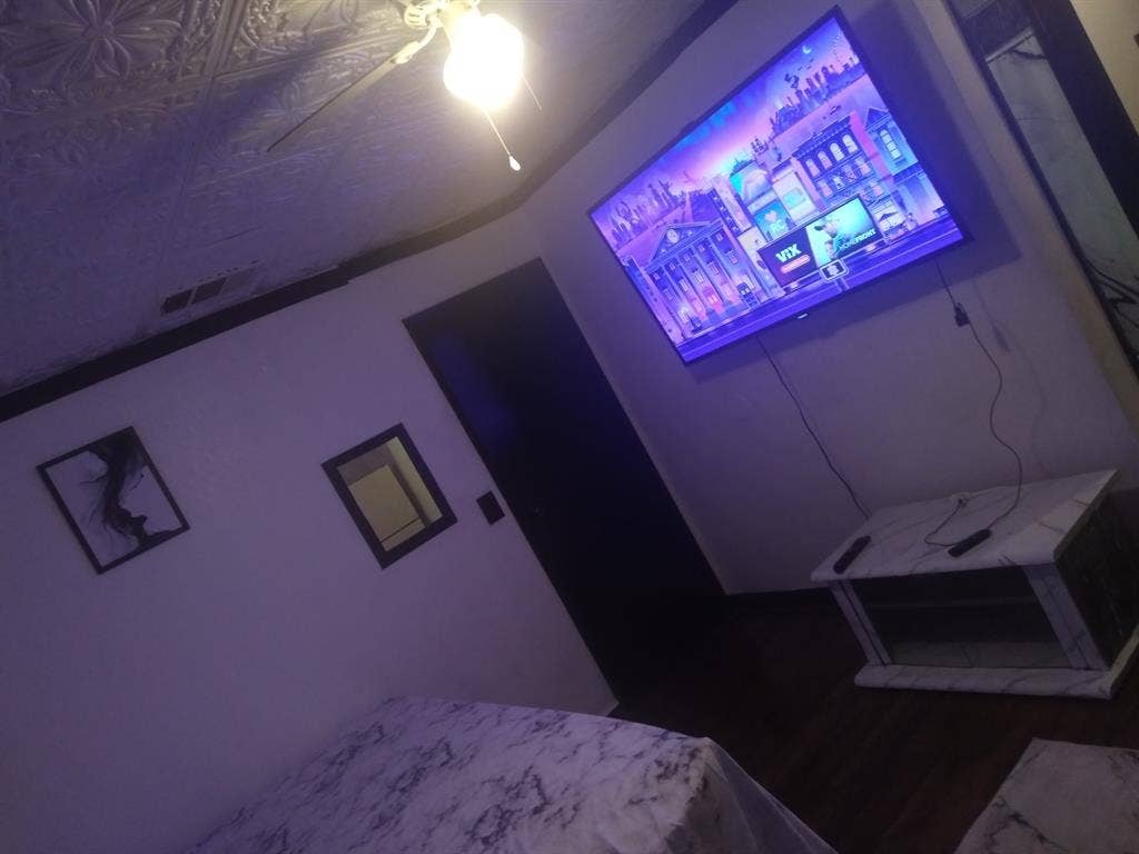 Move in ready room with ownbathroom