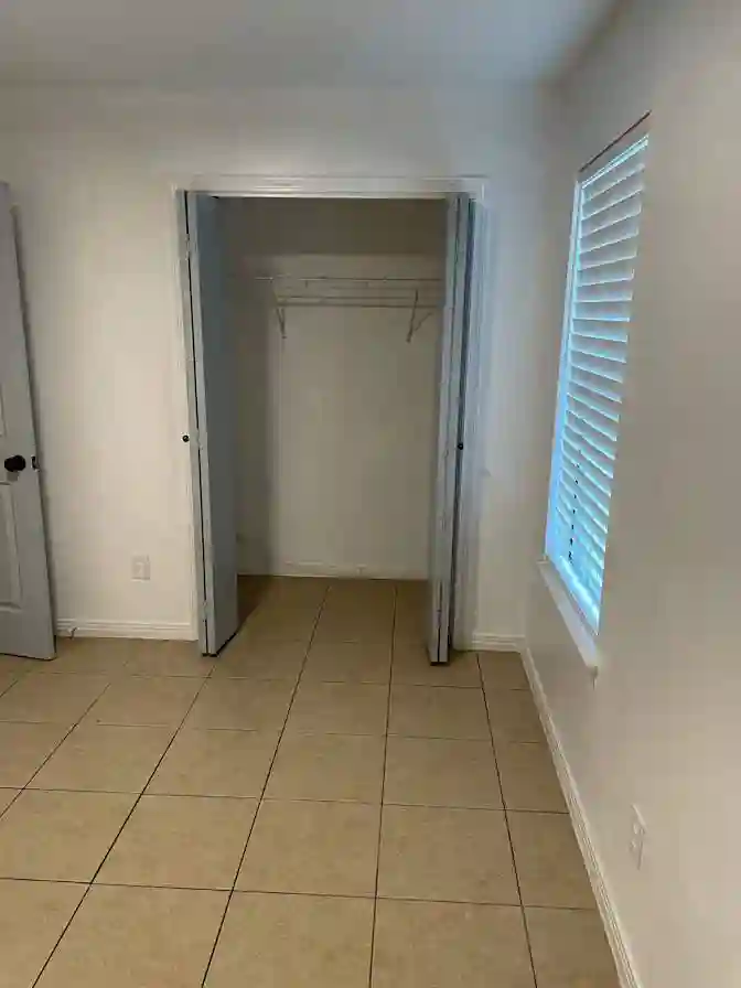 Corry Station/NAS. Room For Rent