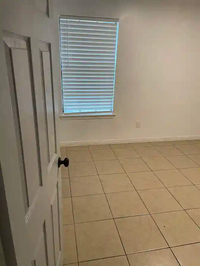 Corry Station/NAS. Room For Rent