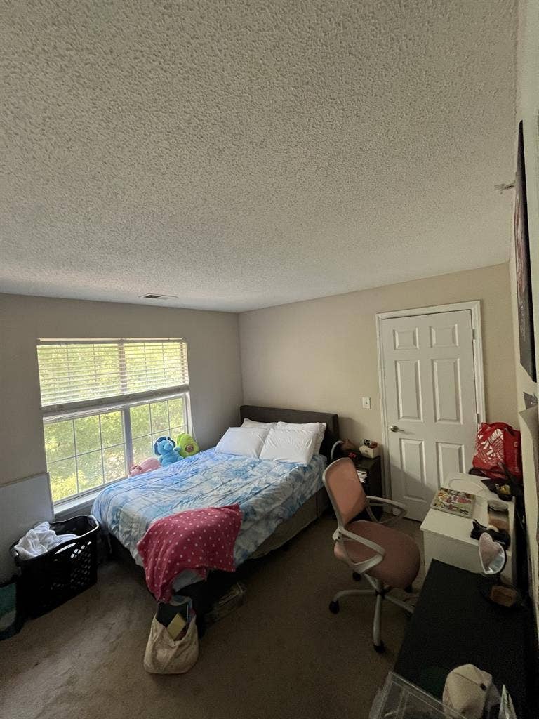 Room Available! ba Apartment