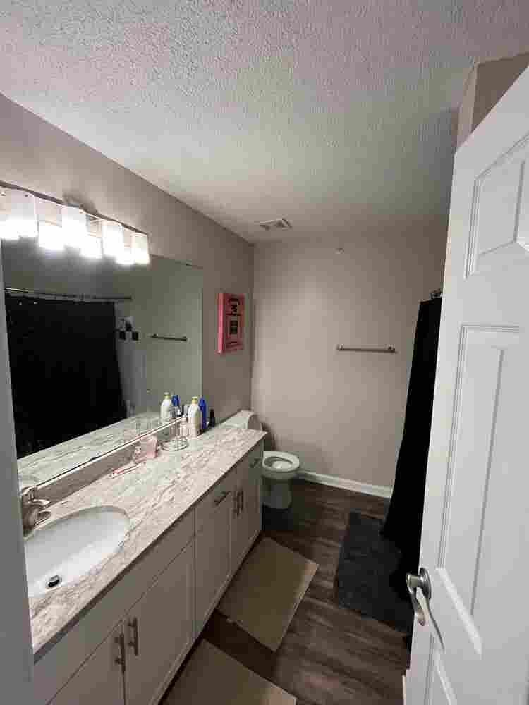 Room Available! ba Apartment