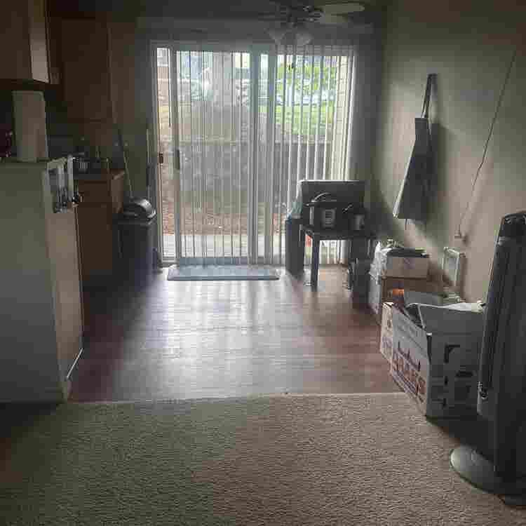 Short Term accommodation - Mid Aug
