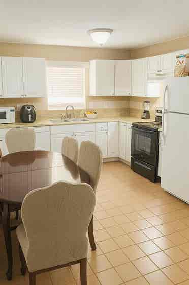 Cozy room for rent in Hollywood, fl