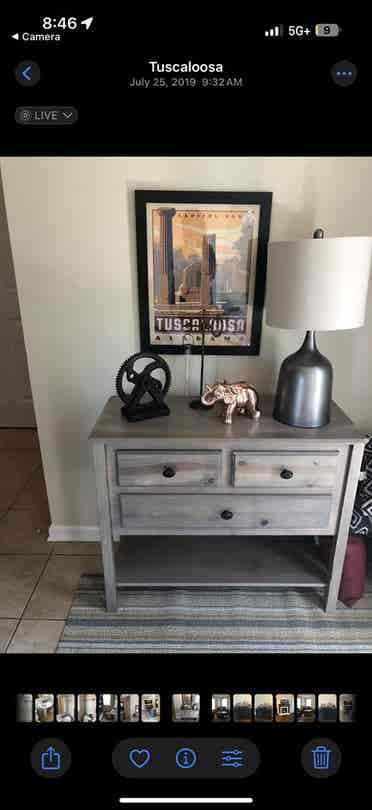 2 Rooms Avail - 
 per mo per room