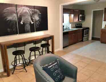 2 Rooms Avail - 
 per mo per room