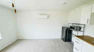 Studio for Rent Utilities Included