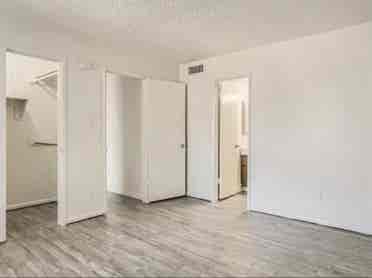 Bedroom for rent