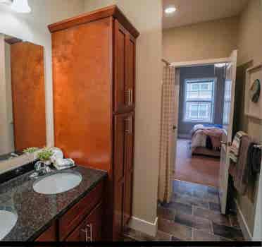 Male Roommate Wanted