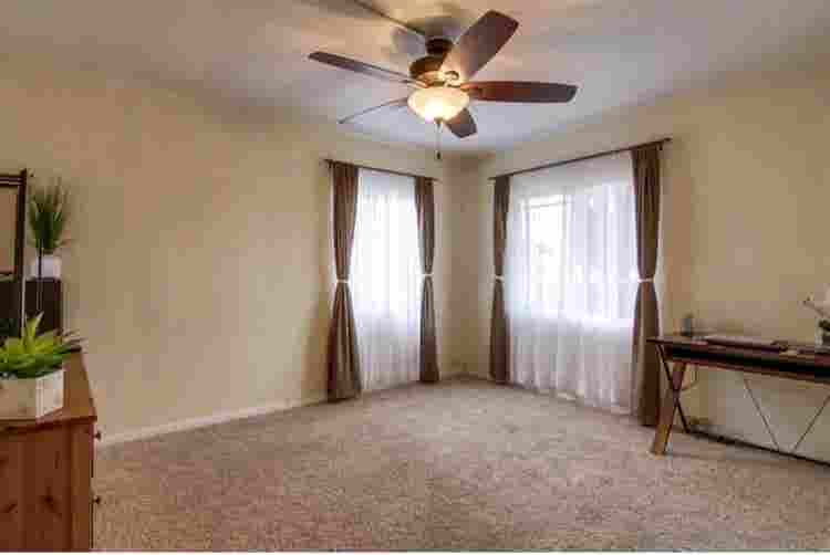 Chula vista home w/shared bathroom.