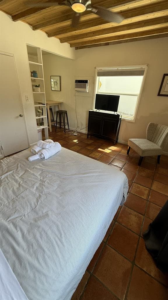 Fully Furnished Studio