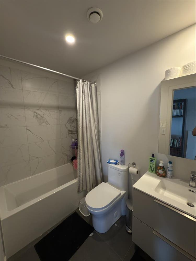 🌟Beautiful Room for Rent-Penthouse