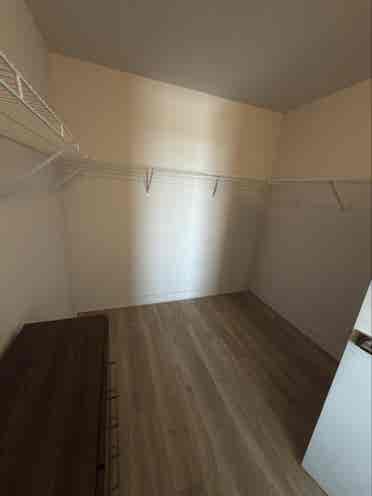 🌟Beautiful Room for Rent-Penthouse