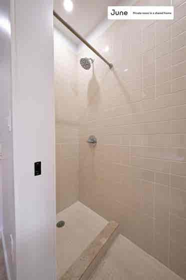 4 BR in New York City