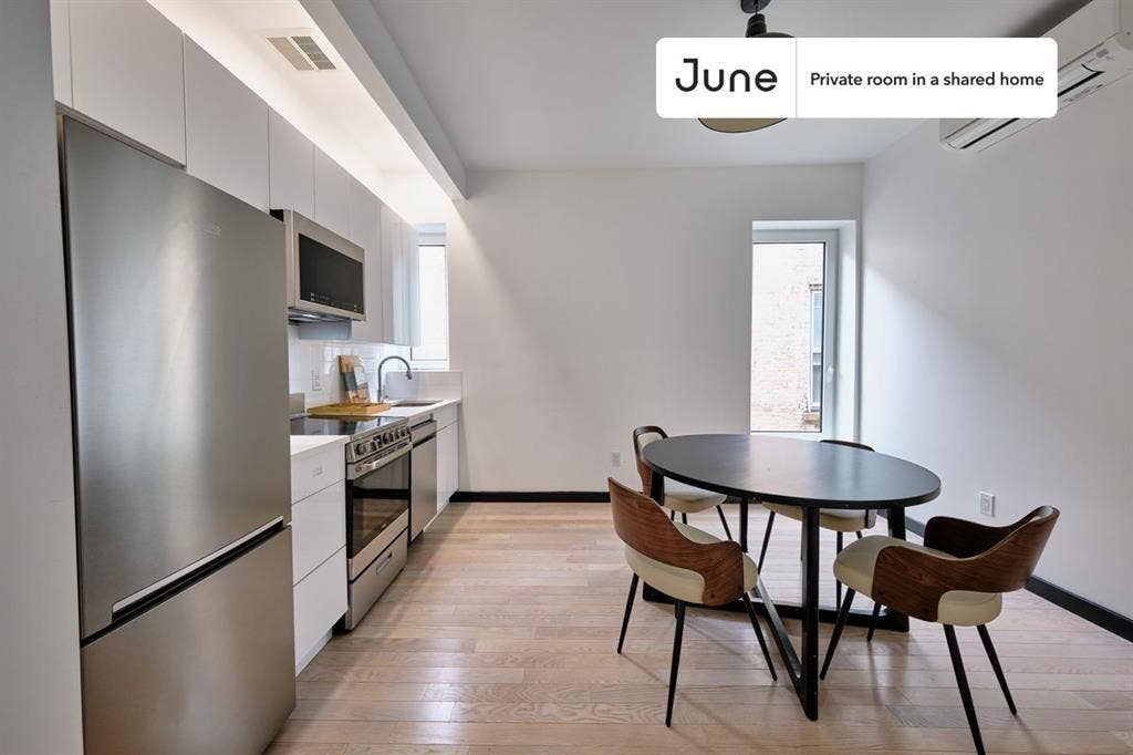 4 BR in New York City