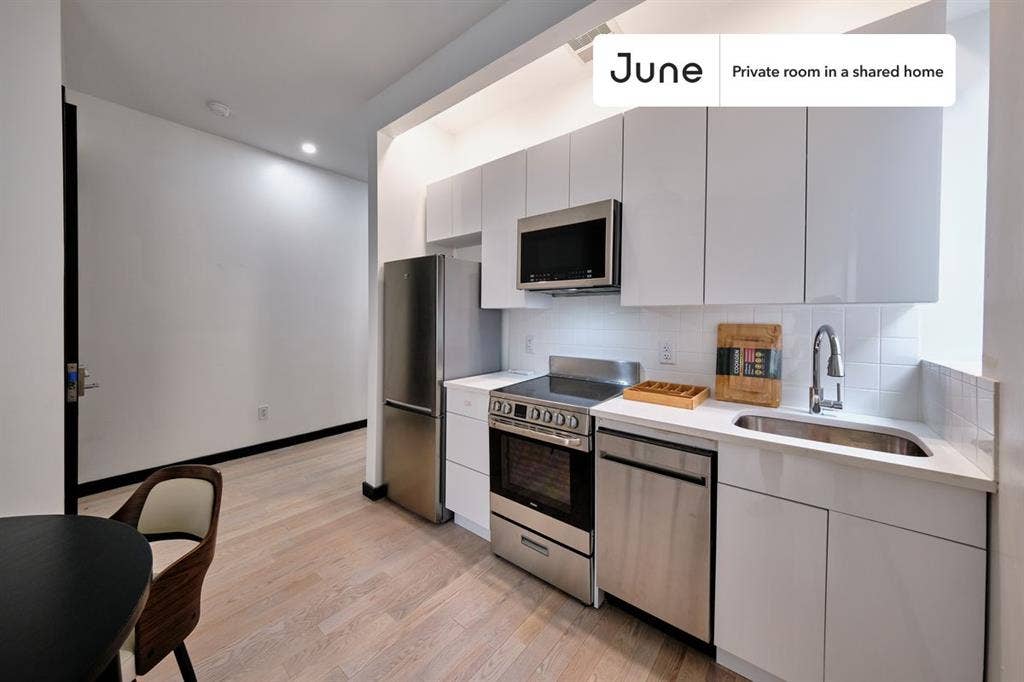 4 BR in New York City