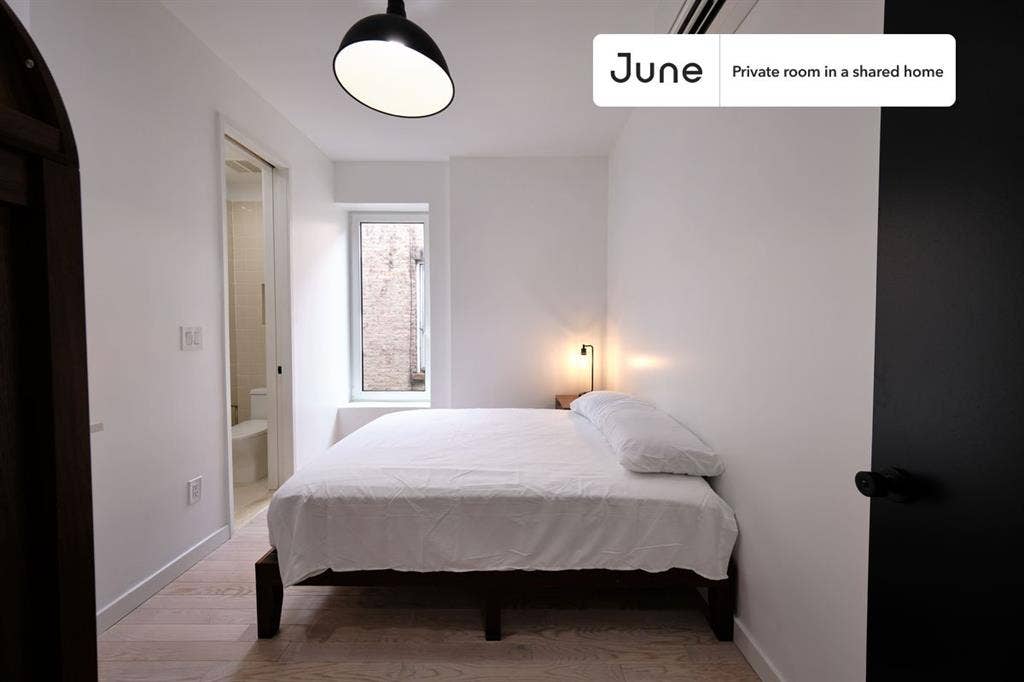 4 BR in New York City
