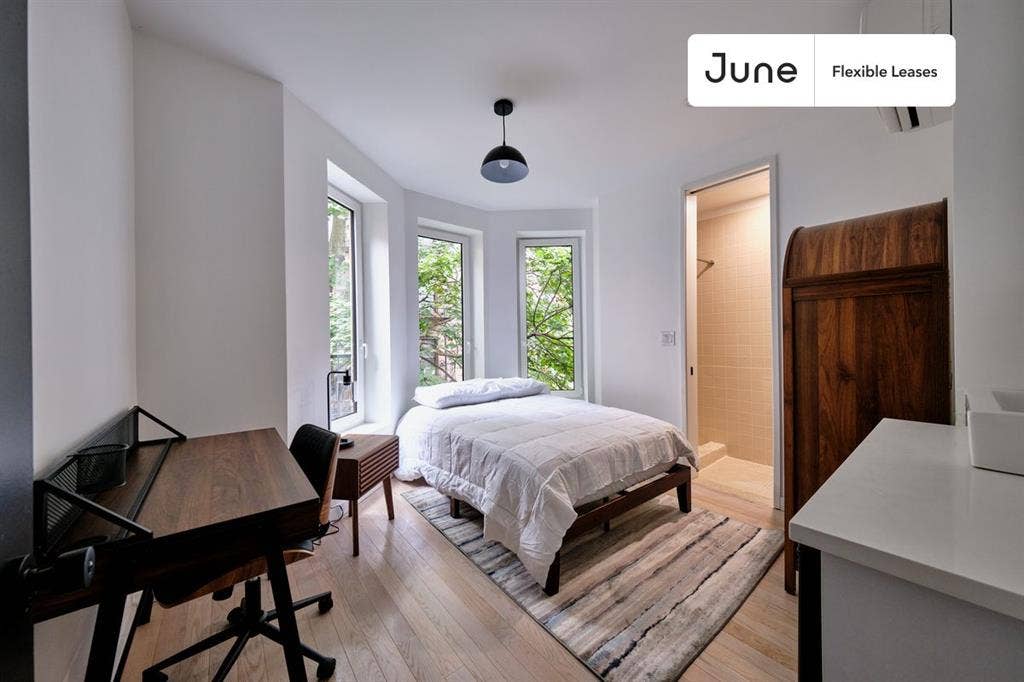 4 BR in New York City