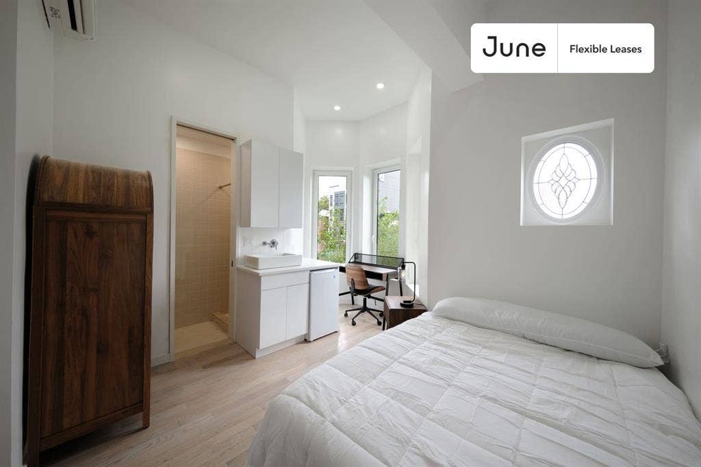 4 BR in New York City